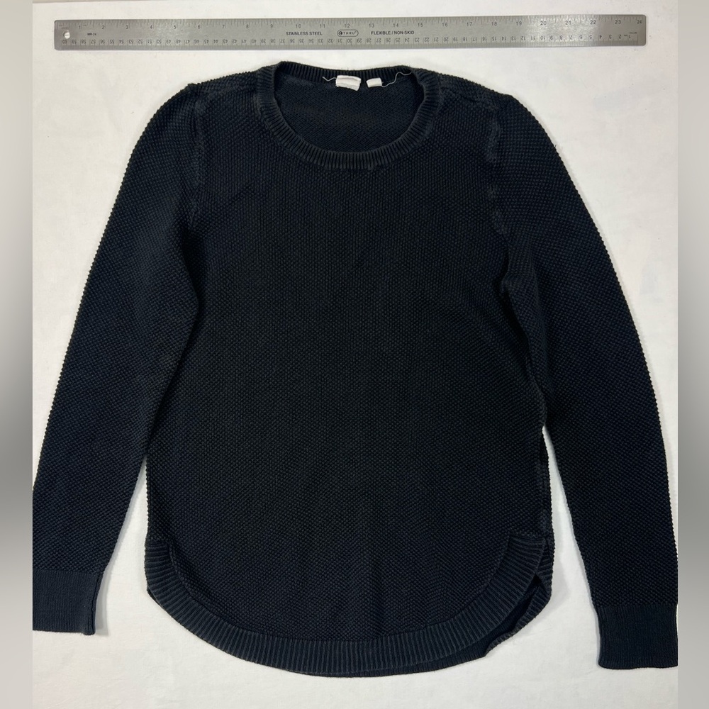 GAP Black Crewneck Tunic Sweater